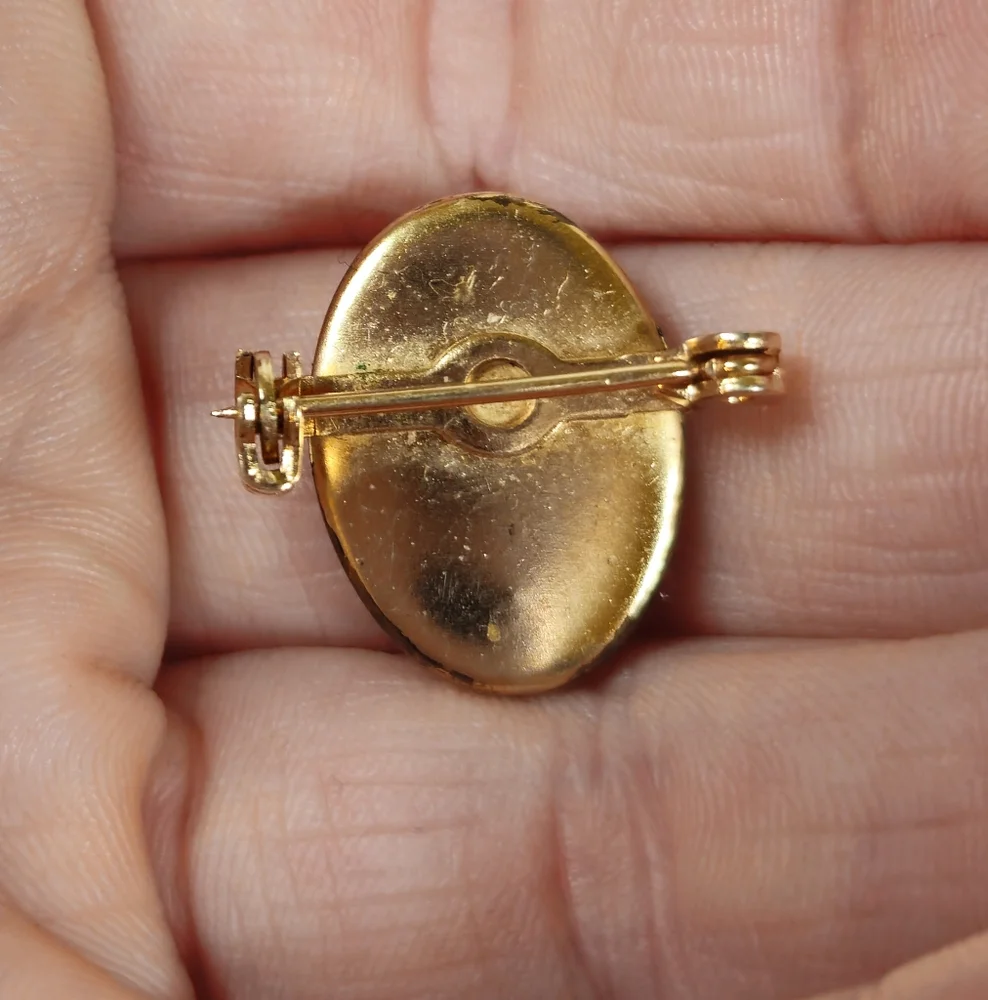 Vintage Cameo Lady & Flower Gold Tone Brooch